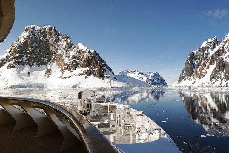 Cruising Rock Formations Wilderness Antarctica
