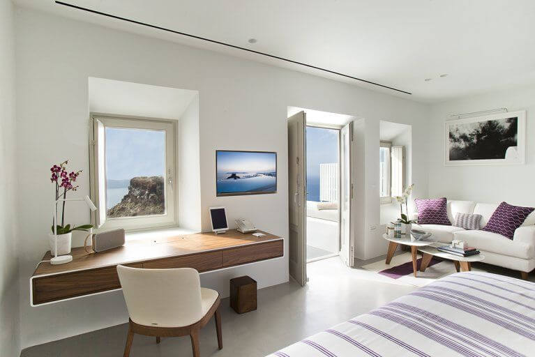 Junior suite with sea view at Grace luxury hotel in Santorini