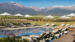 WINE TOURS IN ARGENTINA & CHILE