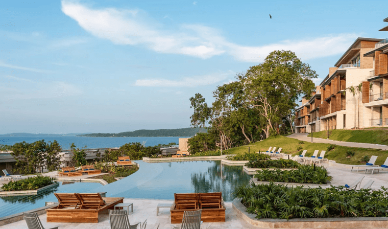 Ocean view behind the spacious swimming pool at the luxurious Sofitel Baru Calablanca hotel on the Rosario Islands