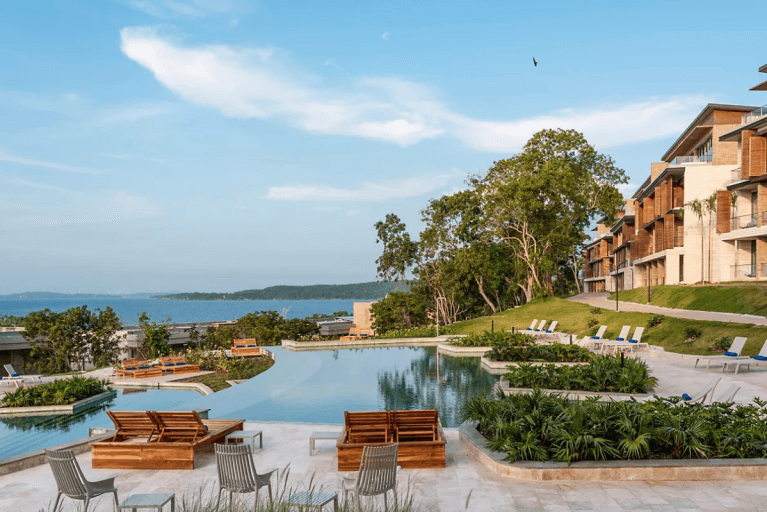 Ocean view behind the spacious swimming pool at the luxurious Sofitel Baru Calablanca hotel on the Rosario Islands