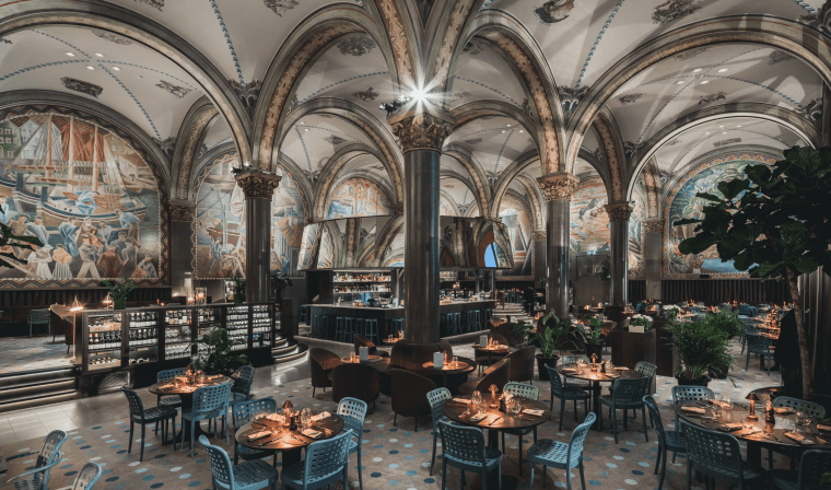 View of spectacular restaurant in Bergen Bors Hotel