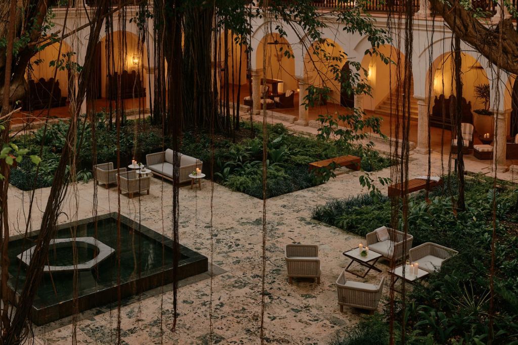Charming outdoor area at Four Seasons Cartagena