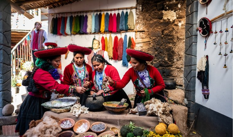 Peruvian women at a local stall in Cusco's San Pedro market