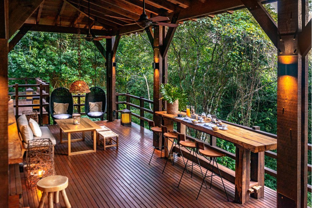 Balcony with breakfast at Awasi Iguazu.