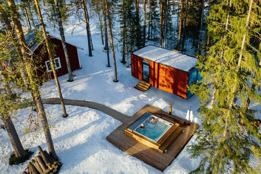 An aerial view of the Logger's Lodge and jacuzzi in Sweden.