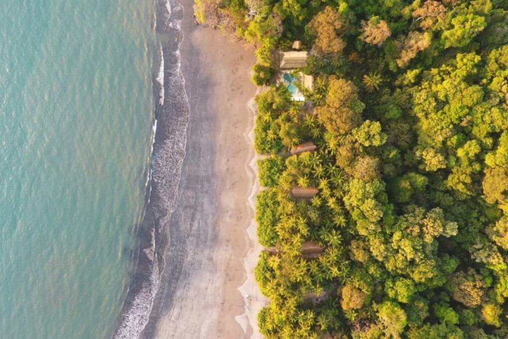 An aerial view of the property on Isla Palenque.