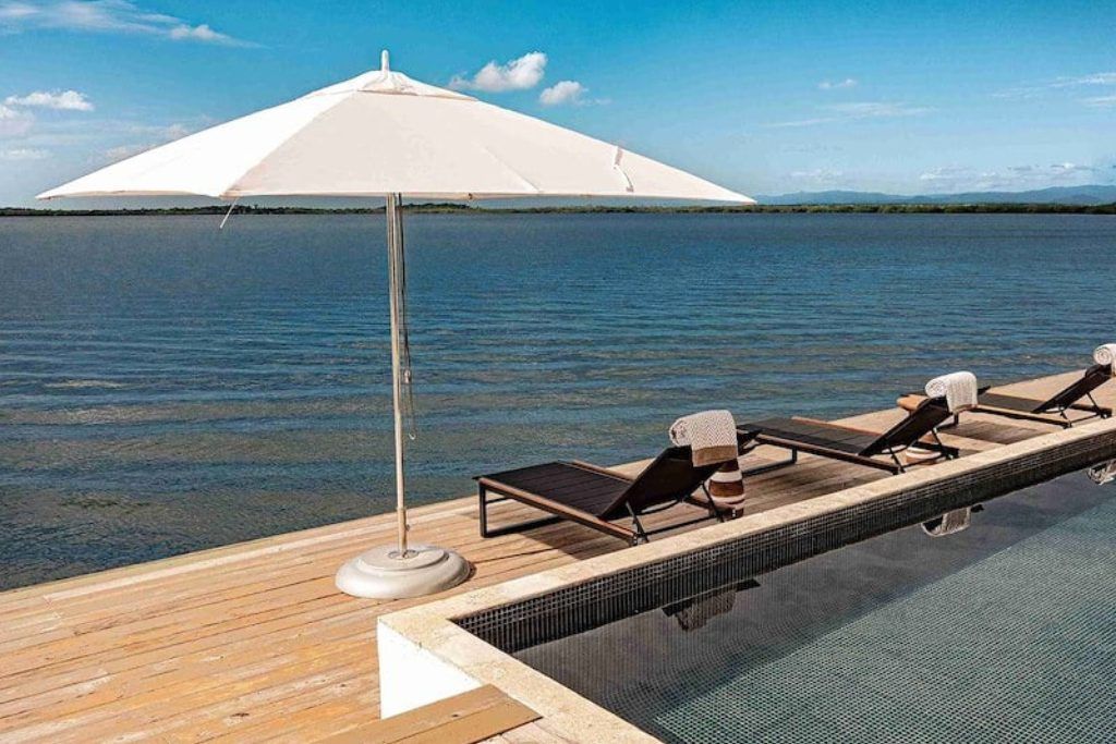 The beachfront pool at Itz'ana in Placencia.