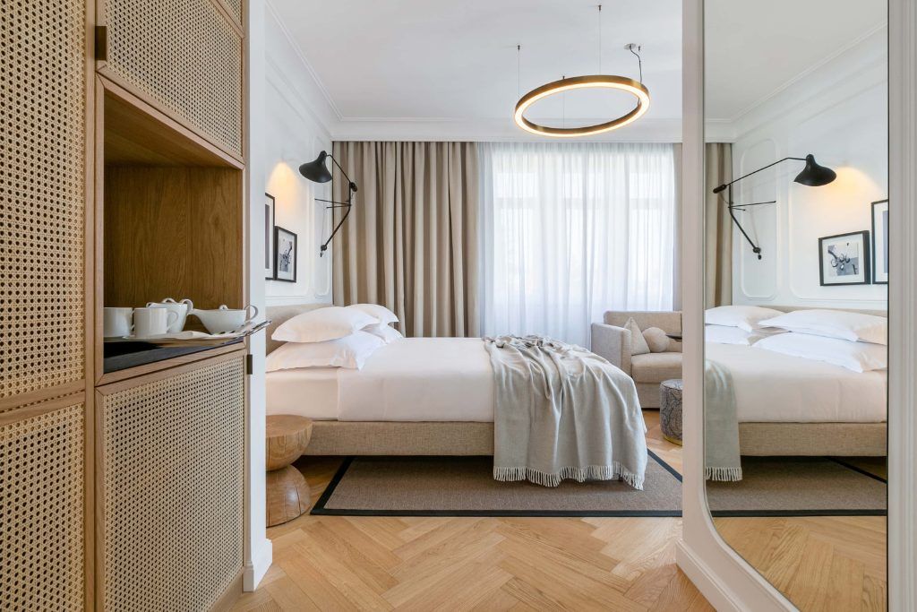 A view of the bedroom at Hotel Fermai.