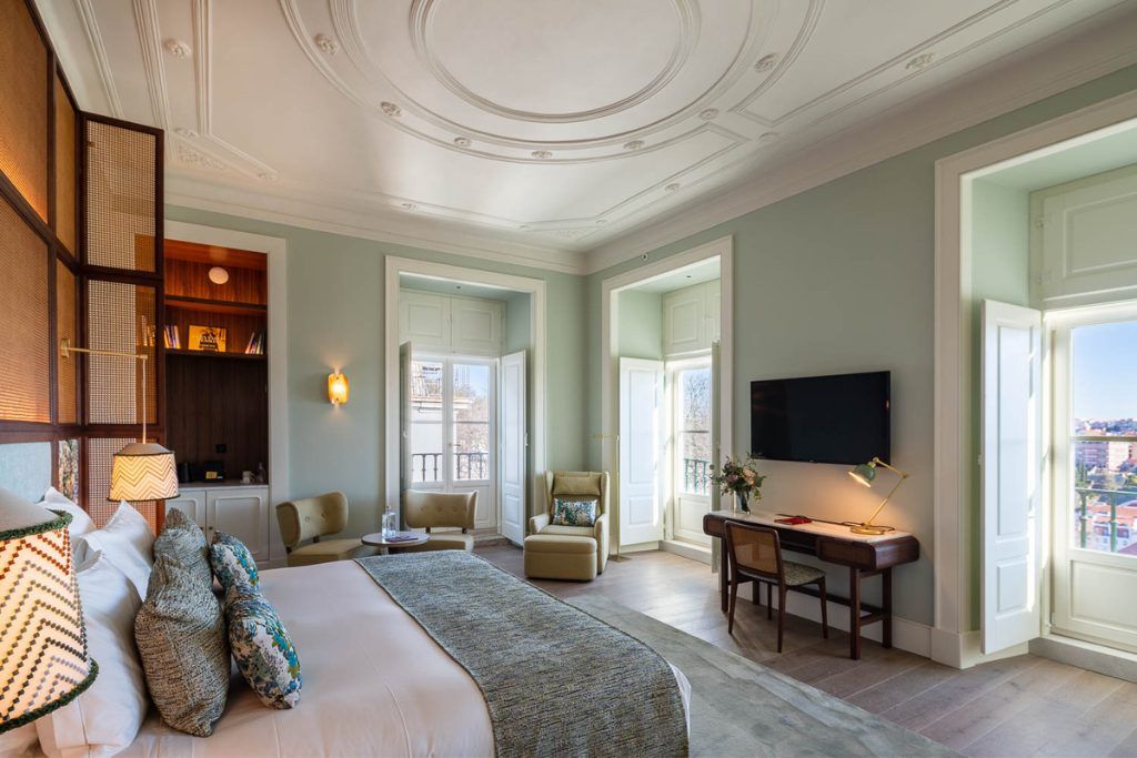 An angled view of one of the bedrooms in Palacio Ludovice.