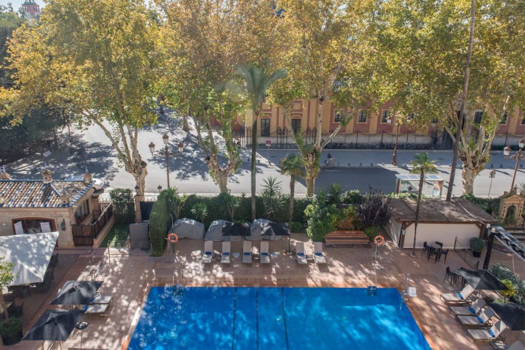 The swimming pool at Hotel Alfonso XIII