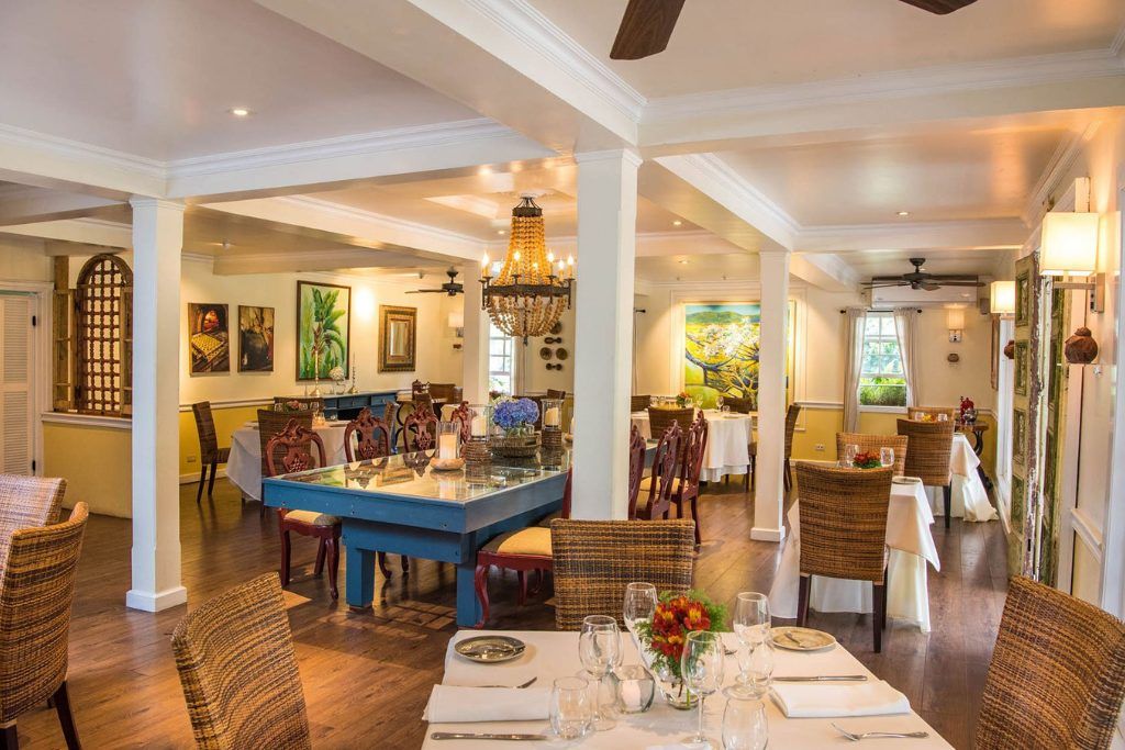 The dining room at Hotel Panamonte.