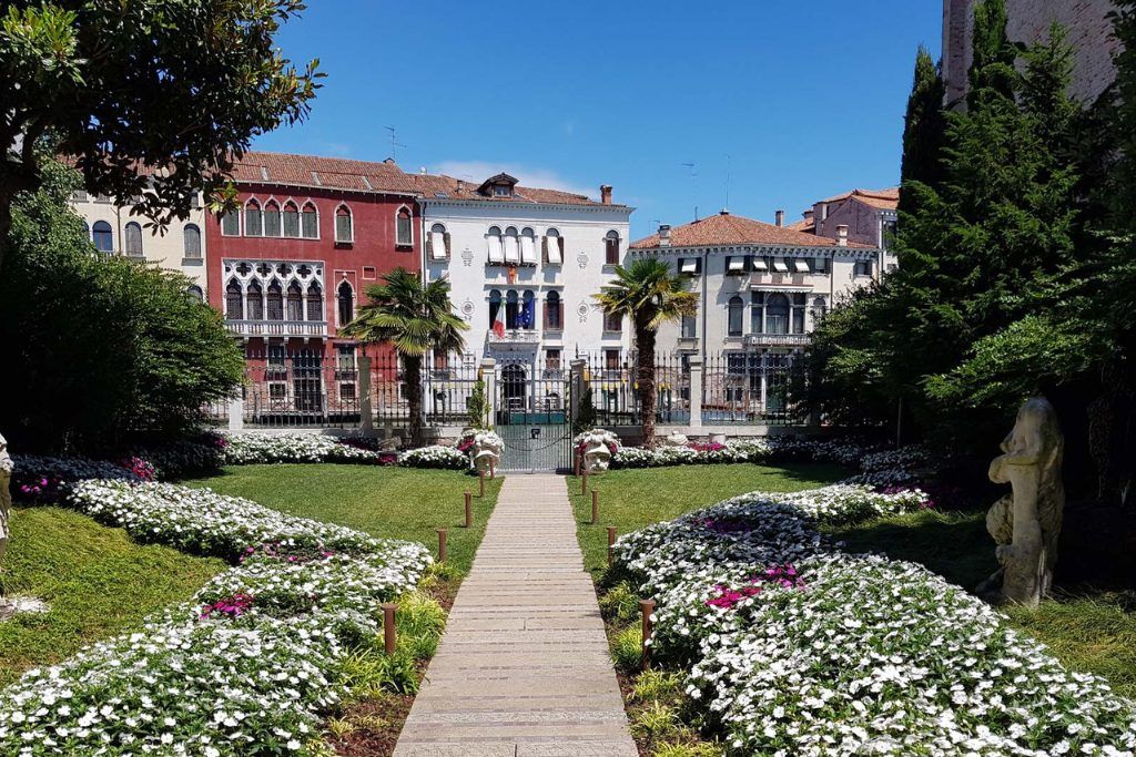 The garden at the Palazzo Venart.