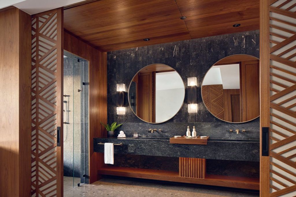 A photo of the interior of the bathroom in one of the rooms at Nekajui.