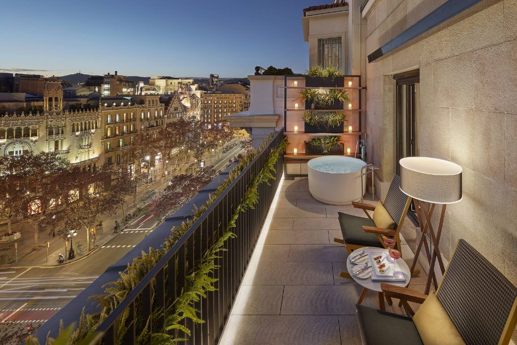 A balcony with a jacuzzi at the Mandarin Oriental in Barcelona.
