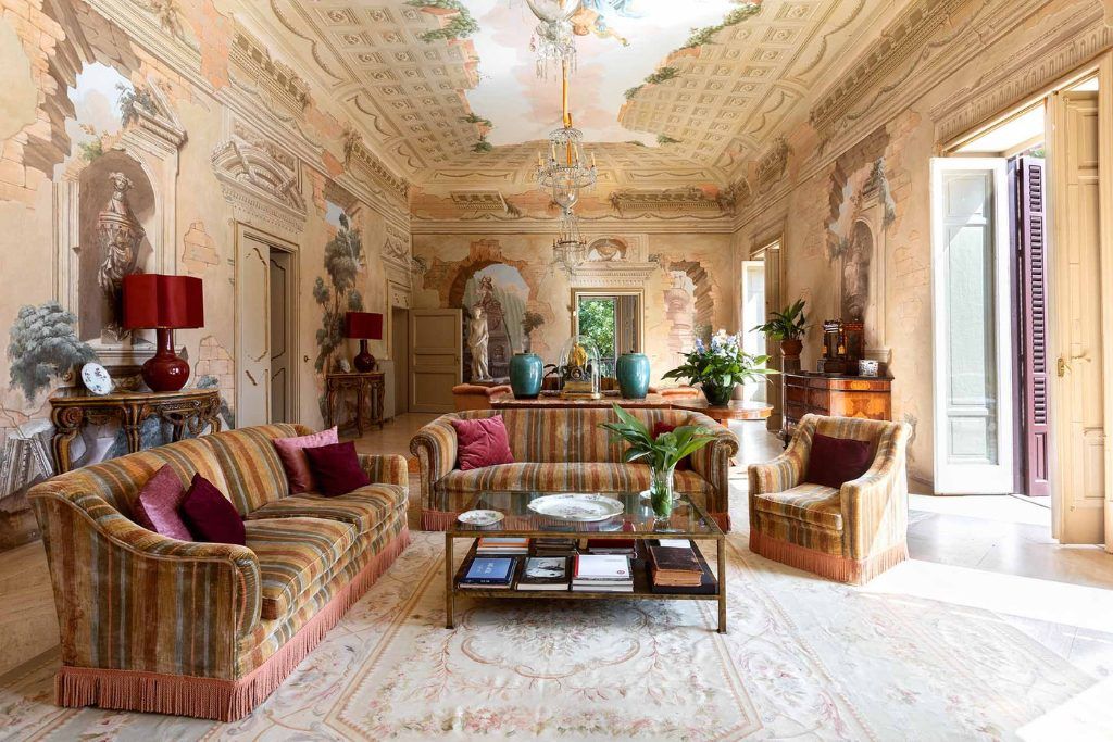 A living area in Villa Tasca.