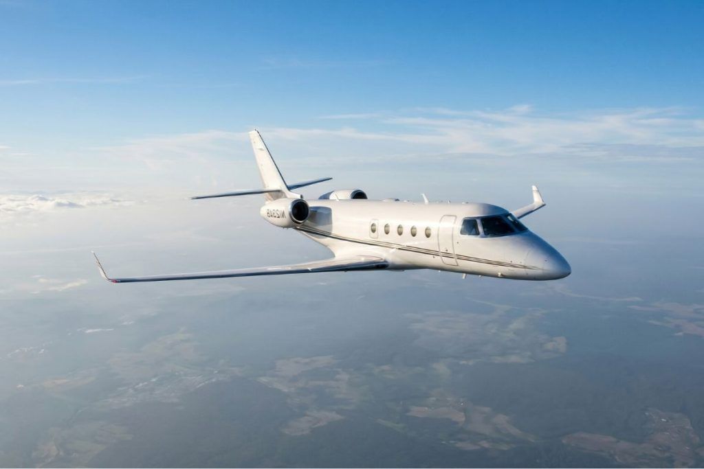 The Gulfstream G150 flying over Brazil during small private jet tour