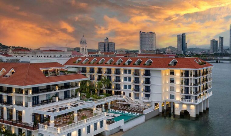 The swimming pool and exterior of the Sofitel Legend Casco Viejo.
