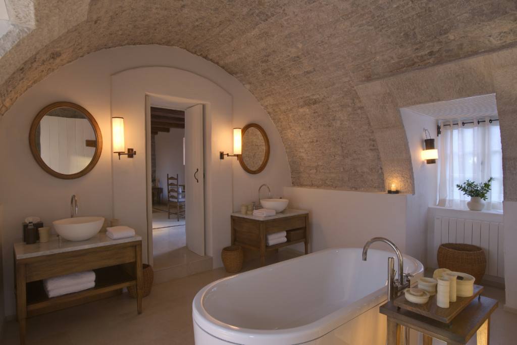 Exquisite en-suite bathroom in Aman Sveti Stefan