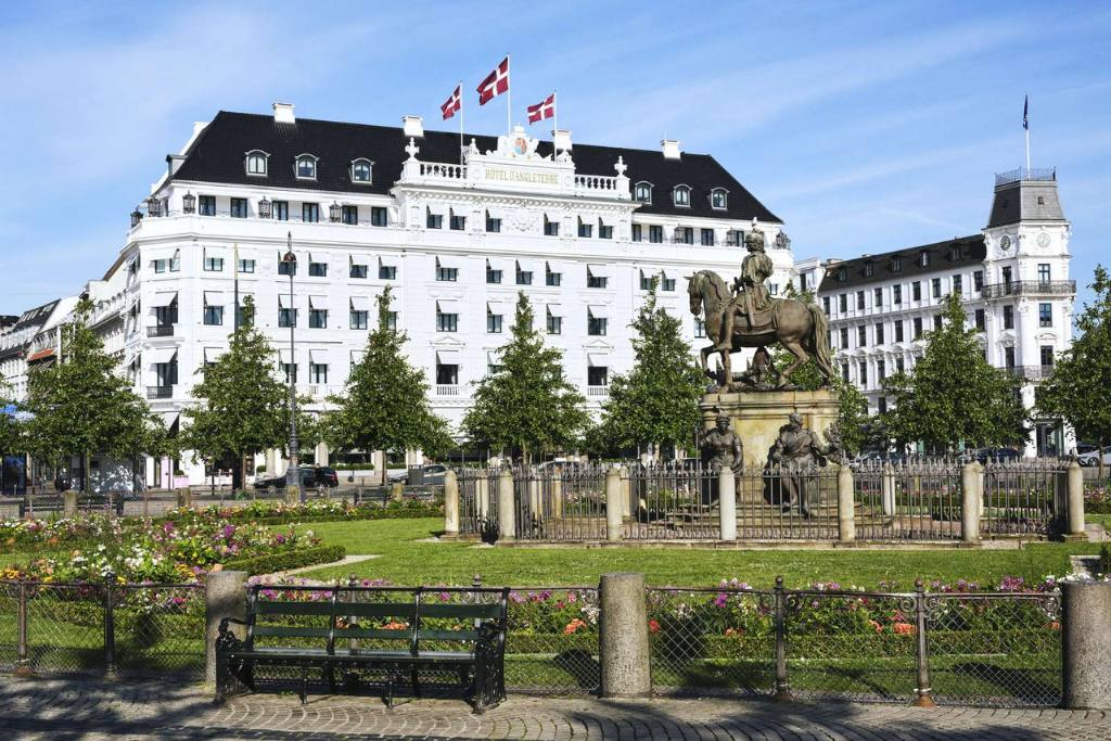Exterior view of the luxurious Hotel D'Angleterre and stunning gardens in Denmark