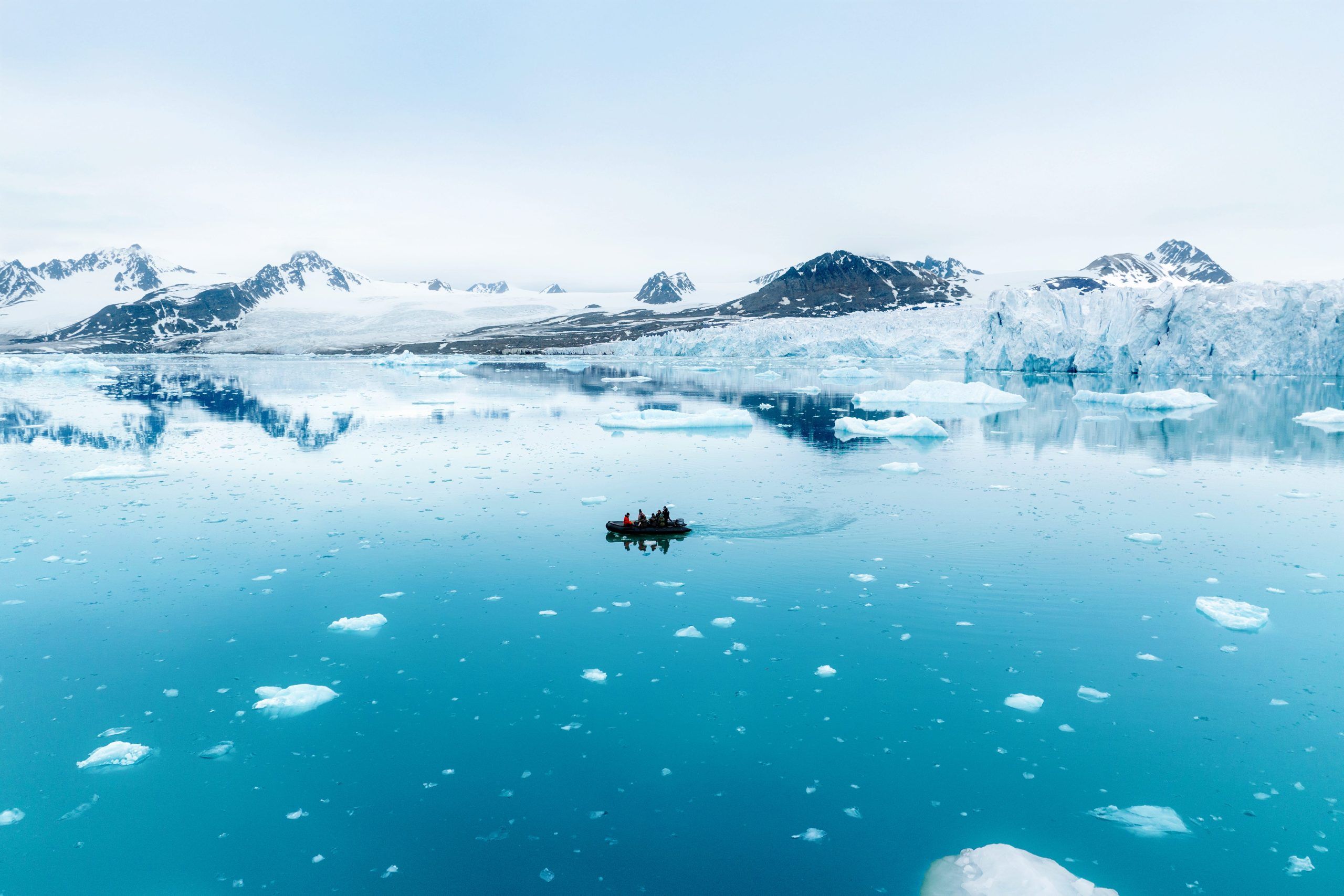 A tender boat going through the icy waters of Aqua Lares